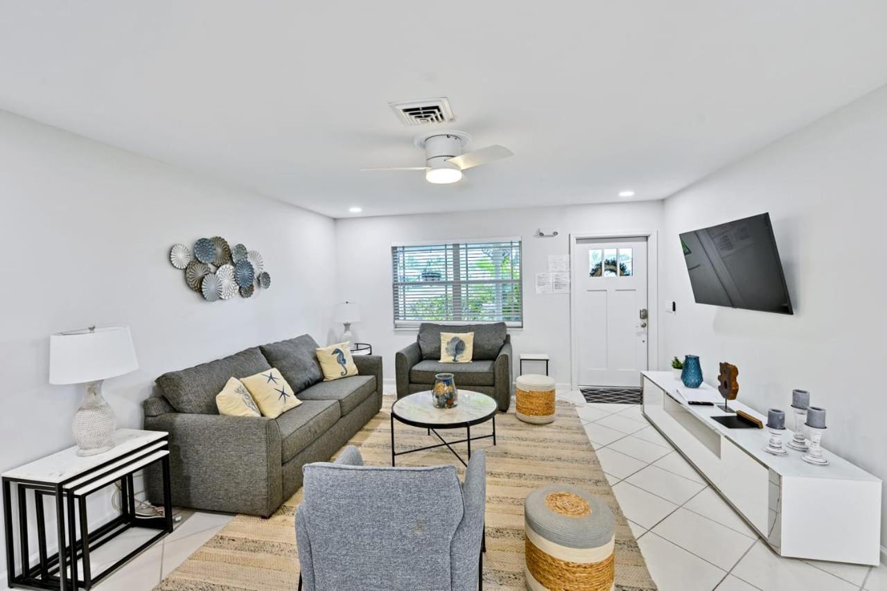 Cinderella'S Beach Cottage North Palm Beach Exterior foto